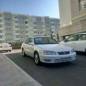 Toyota Camry 2000