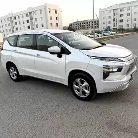 Mitsubishi Xpander 2023