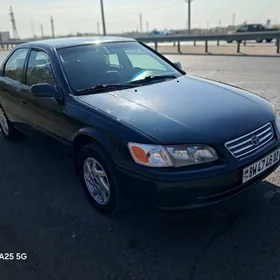 Toyota Camry 2000