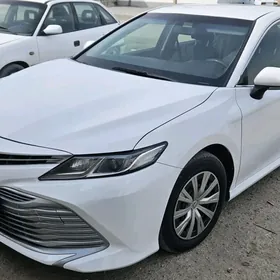 Toyota Camry 2020