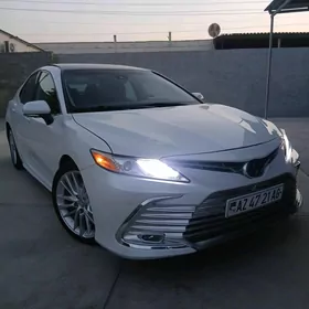 Toyota Camry 2020
