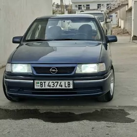 Opel Vectra 1990