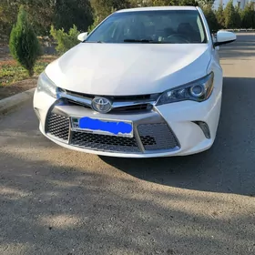 Toyota Camry 2017