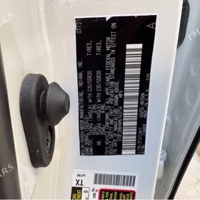 Toyota Highlander 2021