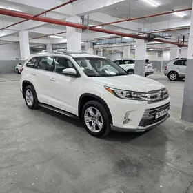 Toyota Highlander 2017