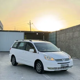 Toyota Sienna 2004
