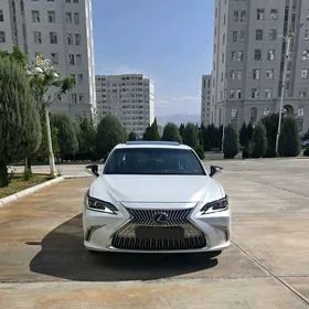 Lexus ES 350 2019