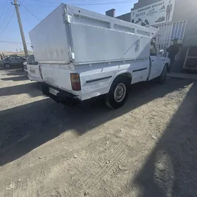 Mitsubishi L200 2013