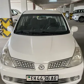Nissan Versa 2010