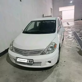 Nissan Versa 2008