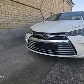Toyota Camry 2017