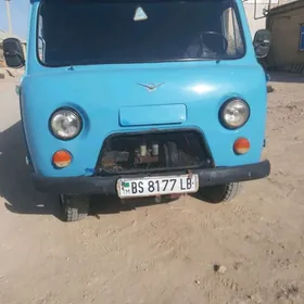 UAZ 452 1999