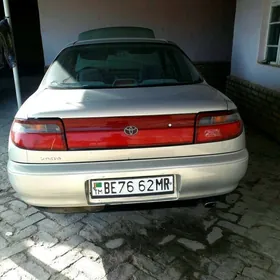 Toyota Carina 1995