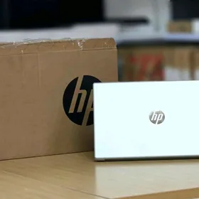 Hp/i5-13/MX570/512GB/8GB/15,6"