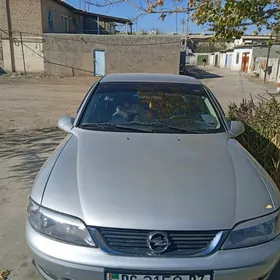 Opel Vectra 2000