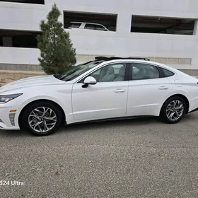 Hyundai Sonata 2021