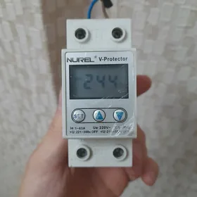 Zubr,Rele naprazeniýa