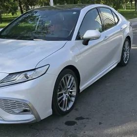 Toyota Camry 2023
