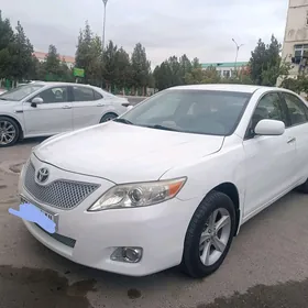 Toyota Camry 2011
