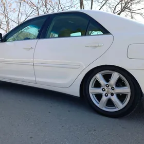 Toyota Camry 2004
