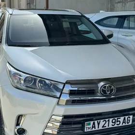 Toyota Highlander 2017