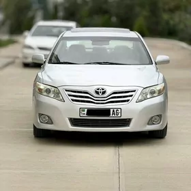 Toyota Camry 2010