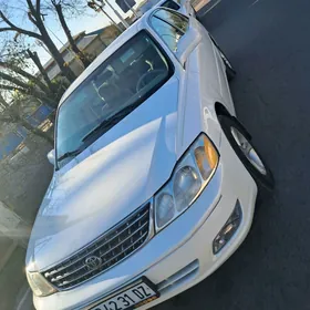 Toyota Avalon 2000