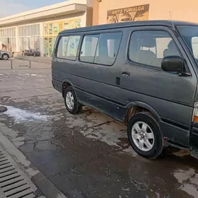 Toyota Hiace 1990