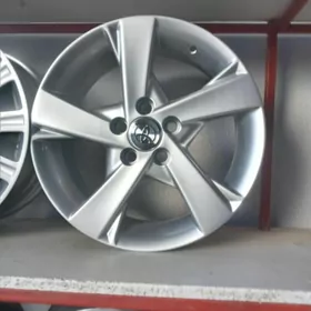 Corolla exuzkuluziw R15