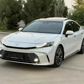 Toyota Camry 2024