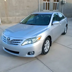 Toyota Camry 2010