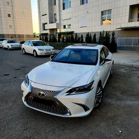 Lexus ES 350 2021