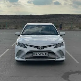 Toyota Camry 2022