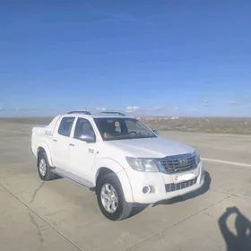 Toyota Hilux 2012