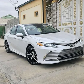 Toyota Camry 2023
