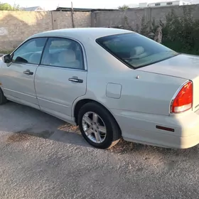 Mitsubishi Galant 2003