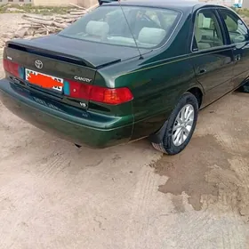 Toyota Camry 2000