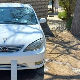 Toyota Camry 2004