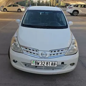 Nissan Tiida 2008