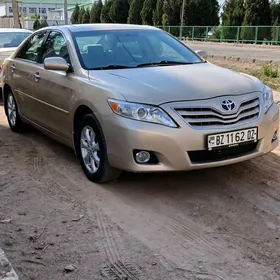 Toyota Camry 2011