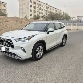 Toyota Highlander 2020