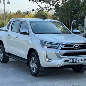 Toyota Hilux 2022