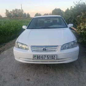 Toyota Camry 2001