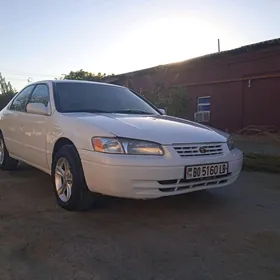 Toyota Camry 1997