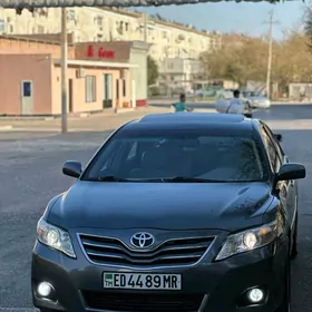 Toyota Camry 2011