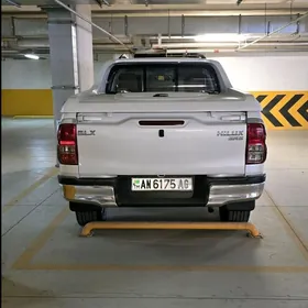 Toyota Hilux 2016