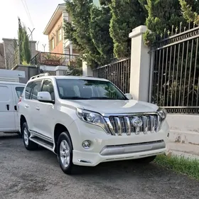 Toyota Land Cruiser Prado 2012