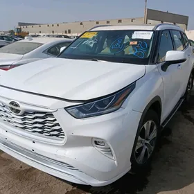 Toyota Highlander 2020