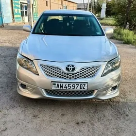 Toyota Camry 2011