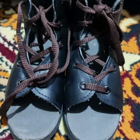 Adik ayagy dogurlayan